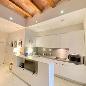 True Design In Heart Of Noble Bcn Apartment