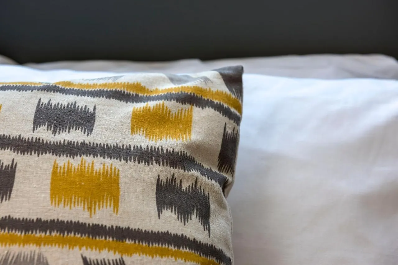The Vintage Rentals Barcelona Apartment